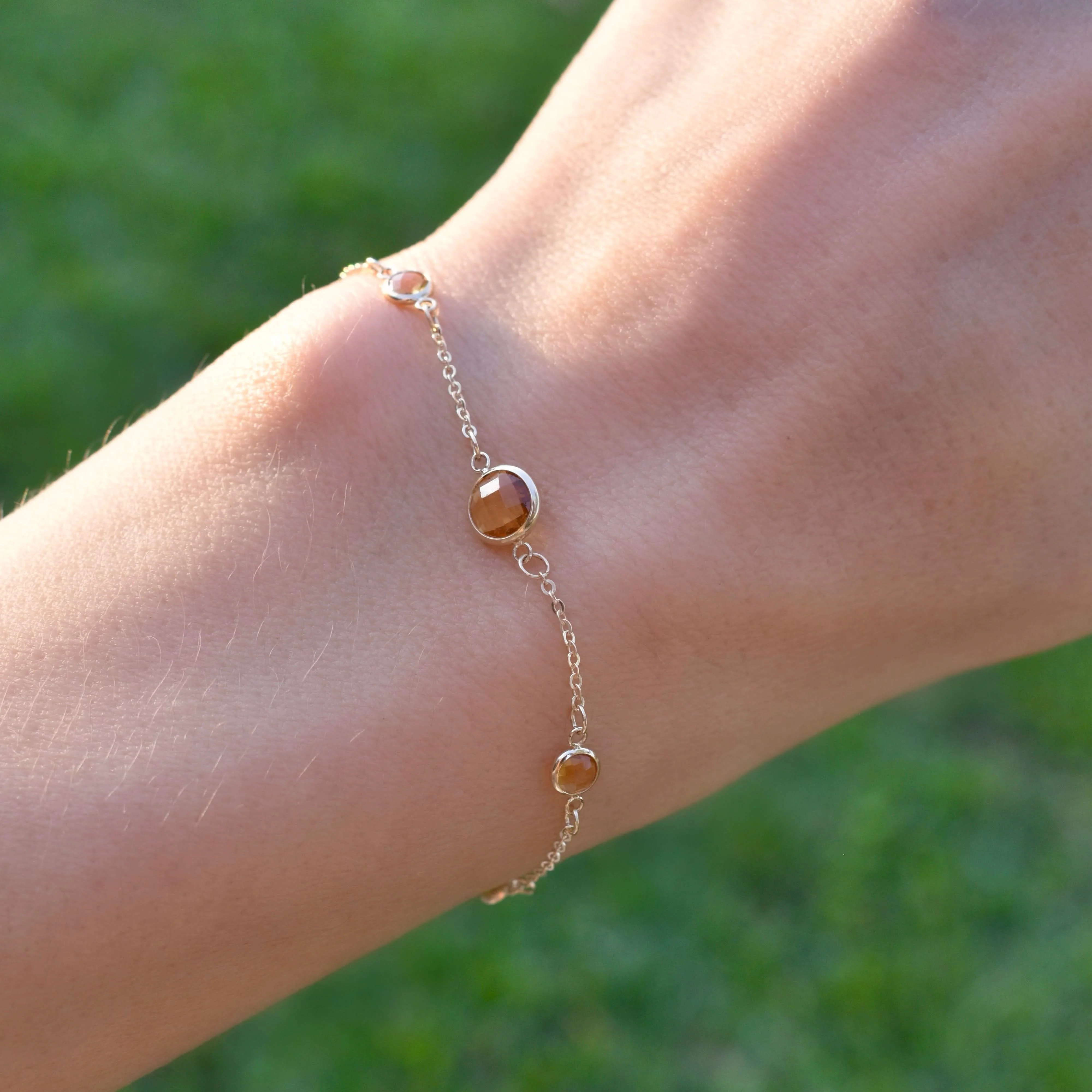 1 Grand & 4 Petite Citrine Bracelet in 14k Gold (November) - Image 3