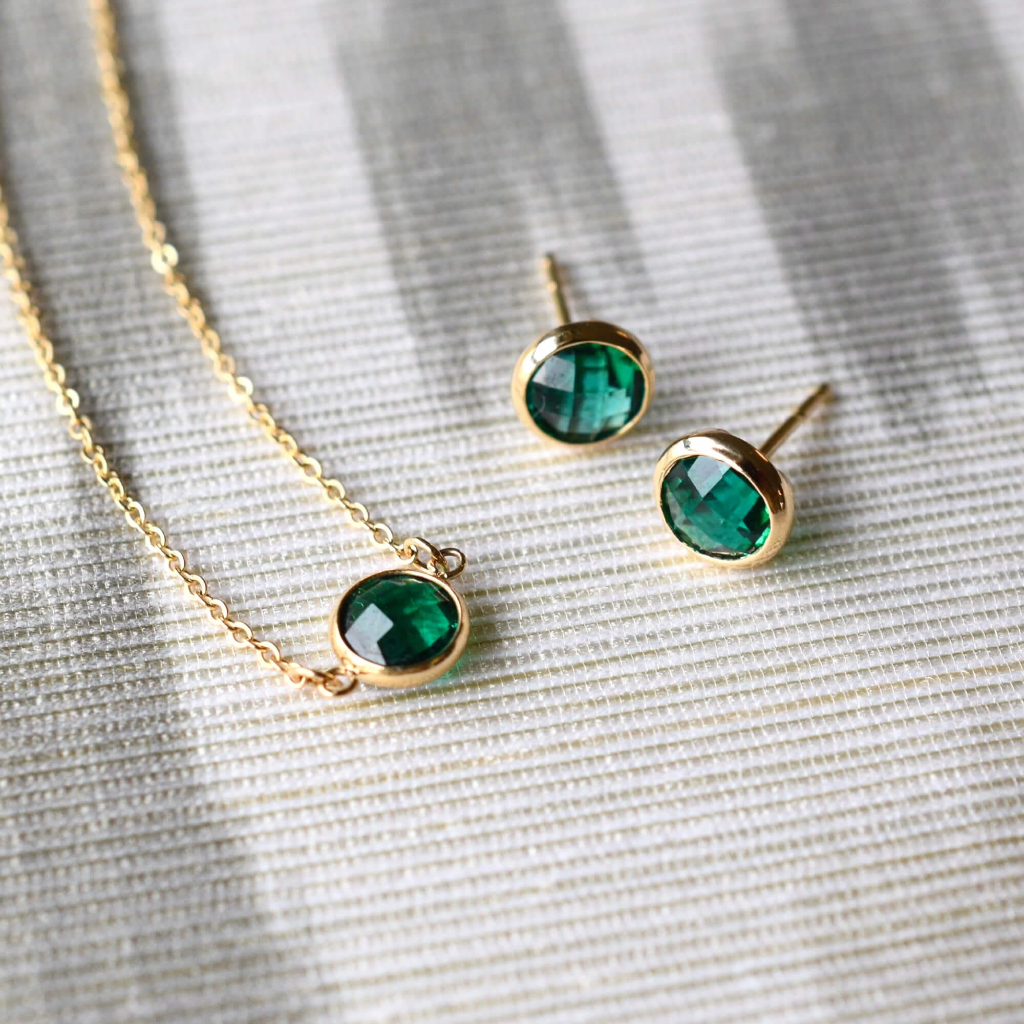 Grand 1 Emerald Necklace and Earrings Set in 14k Gold (May) - Image 8