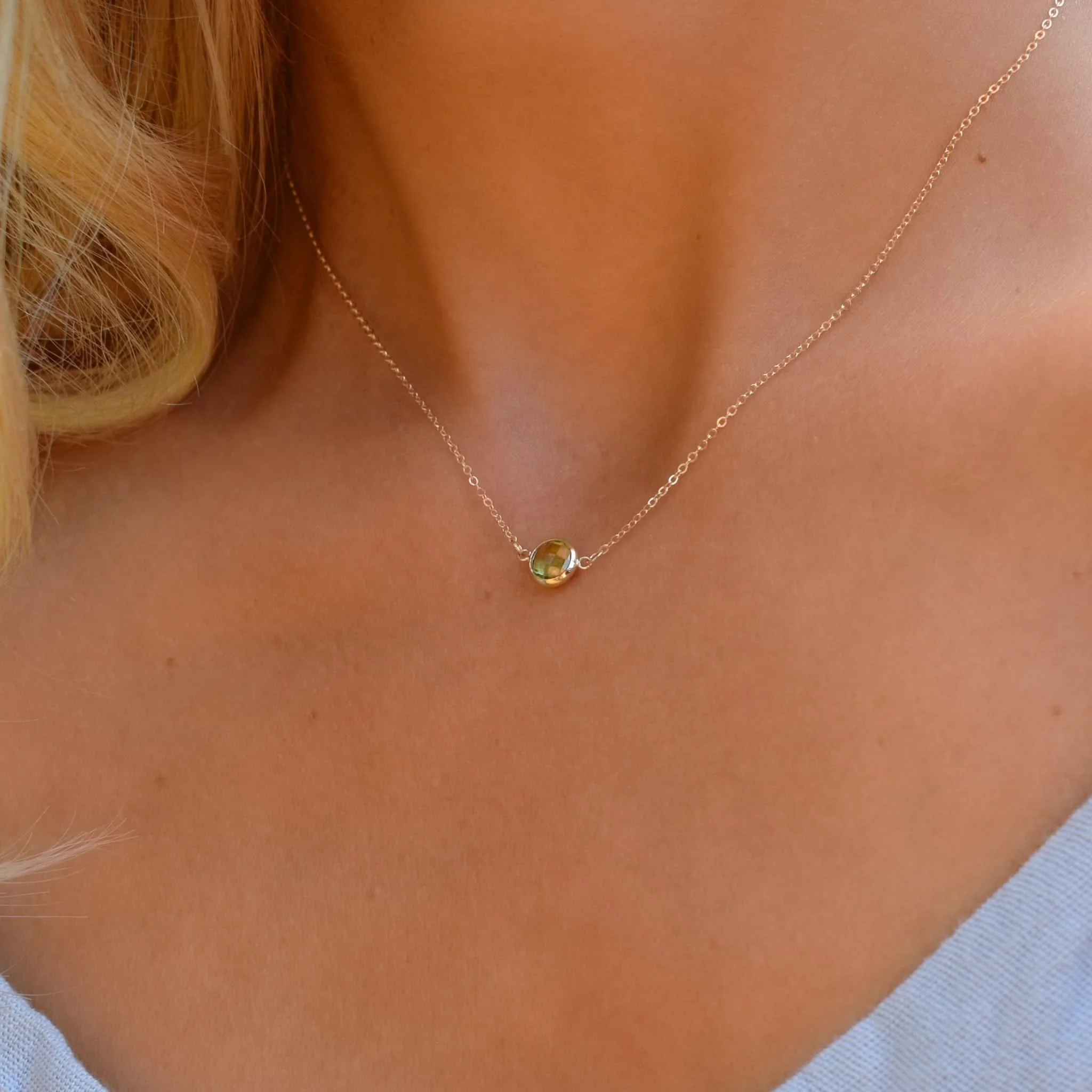 Grand 1 Peridot Necklace and Earrings Set in 14k Gold (August) - Image 12