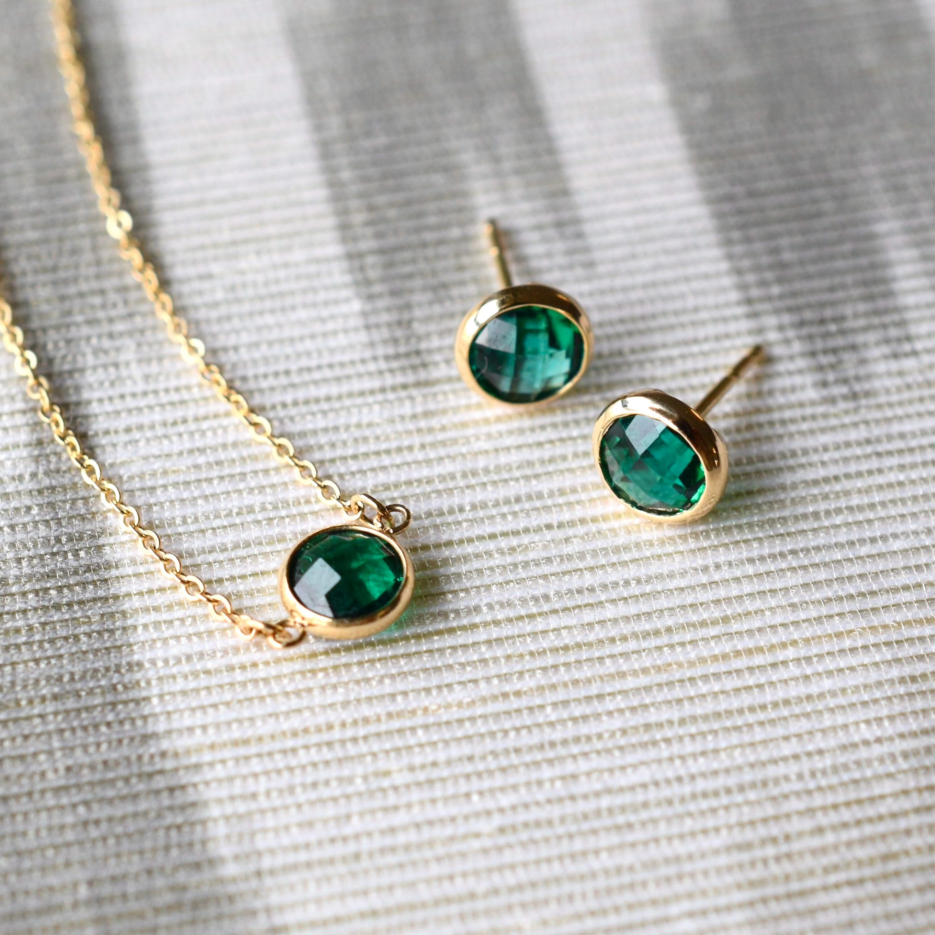 Grand 1 Emerald Necklace in 14k Gold (May) - Image 8