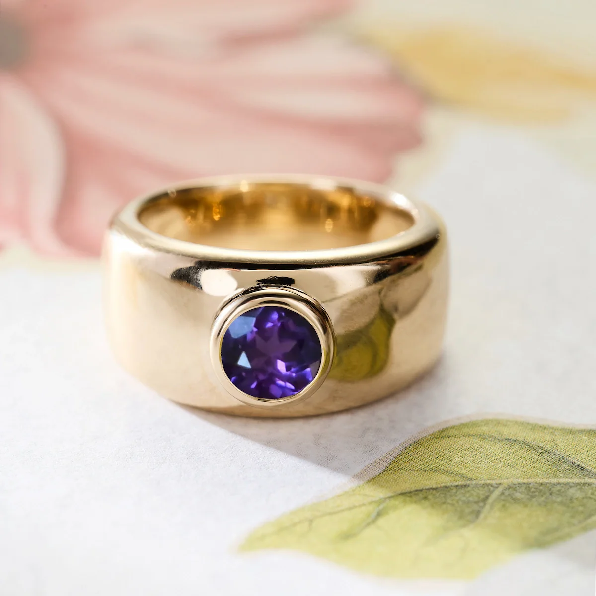 Jamestown Amethyst Band Ring in 14k Gold (February) - Image 6