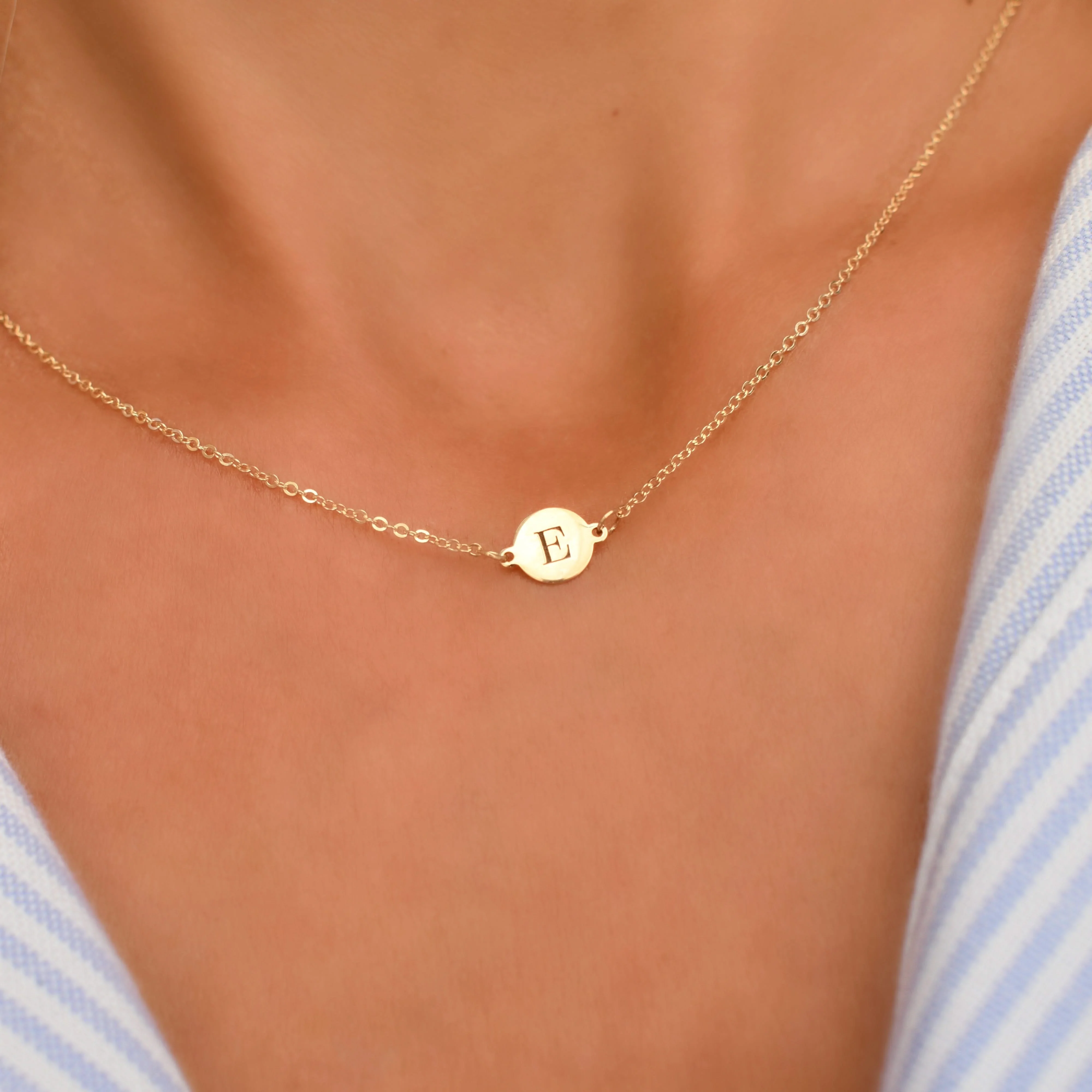 Letter E Necklace in 14k Gold - Image 3
