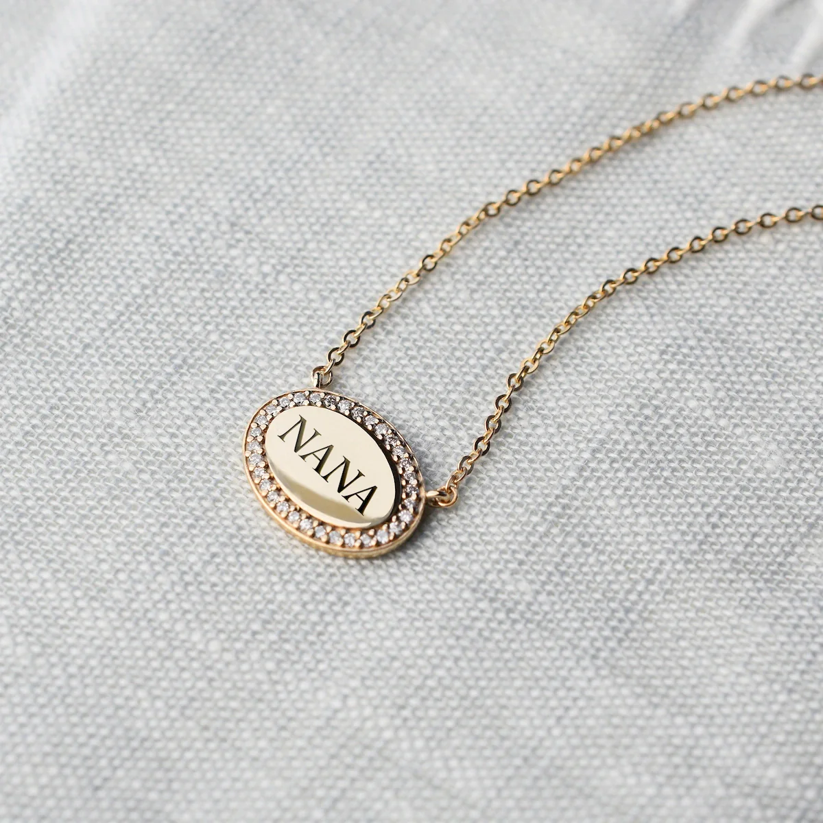 Nana Pavé Oval Necklace in 14k Gold - Image 3