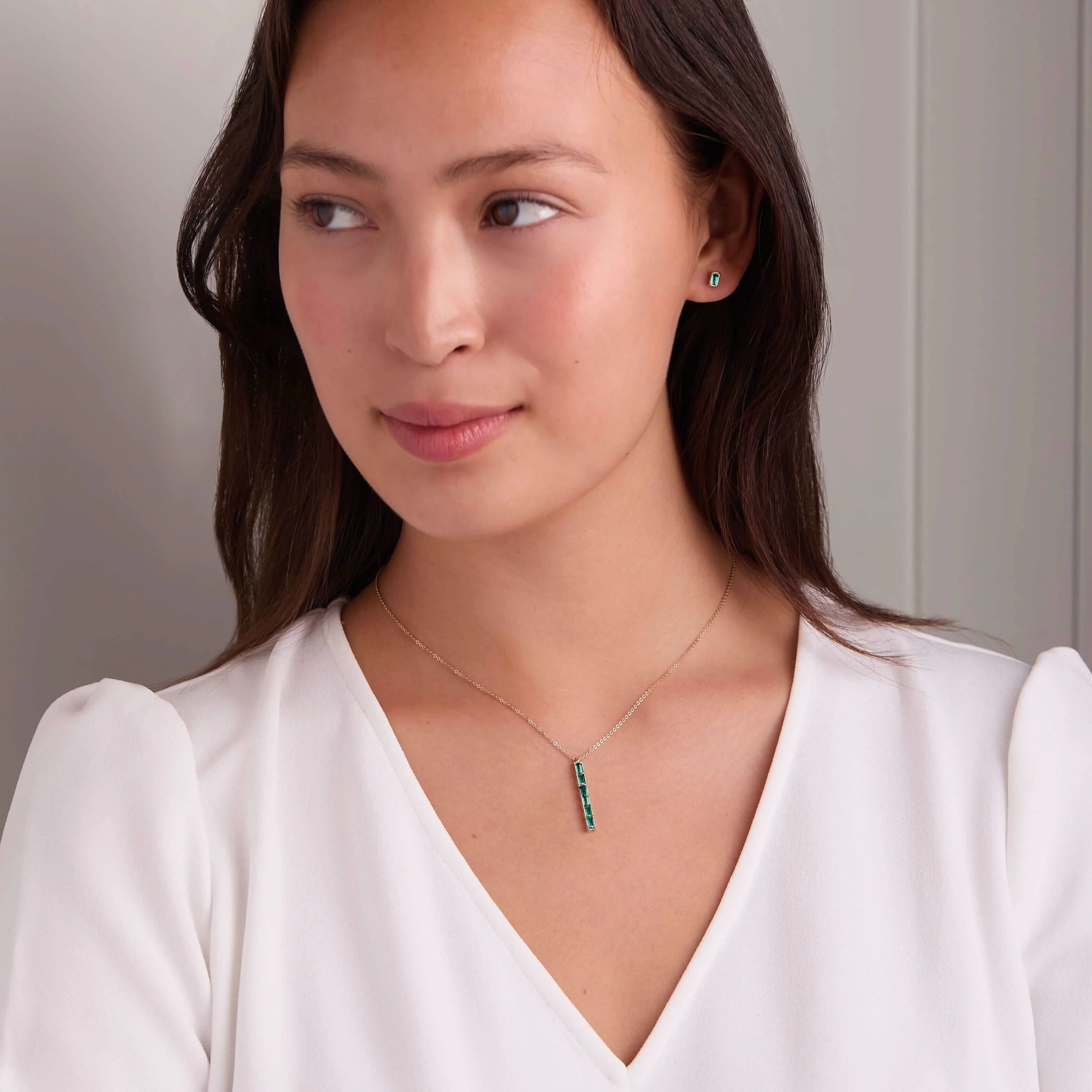 Providence 6 Emerald Pendant in 14k Gold (May) - Image 2