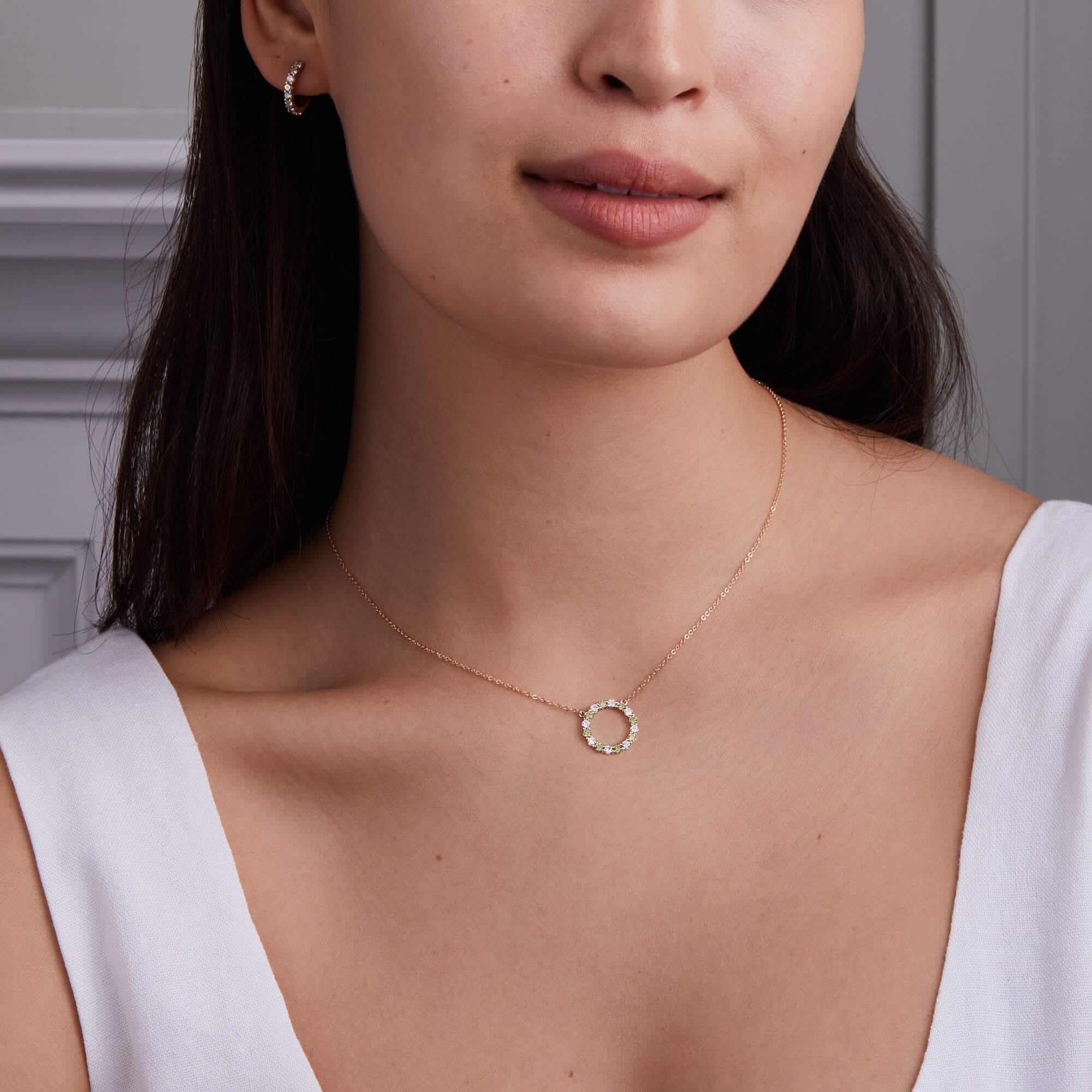 Rosecliff Circle Diamond & Peridot Necklace in 14k Gold (August) - Image 2