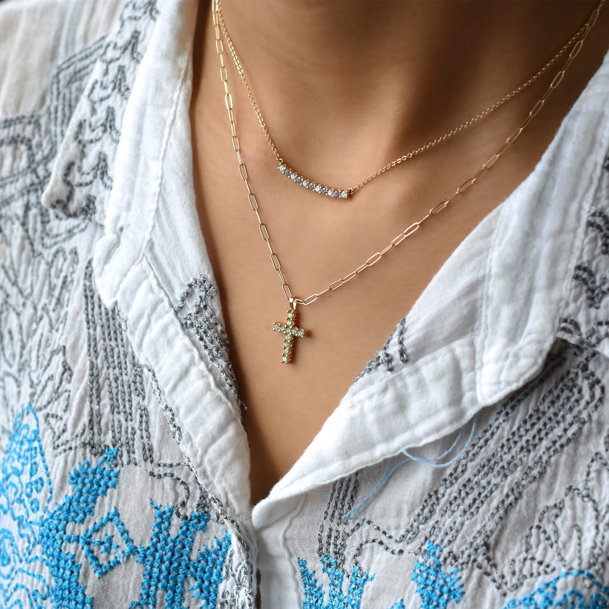Rosecliff Cross Peridot Pendant in 14k Gold (August) - Image 6