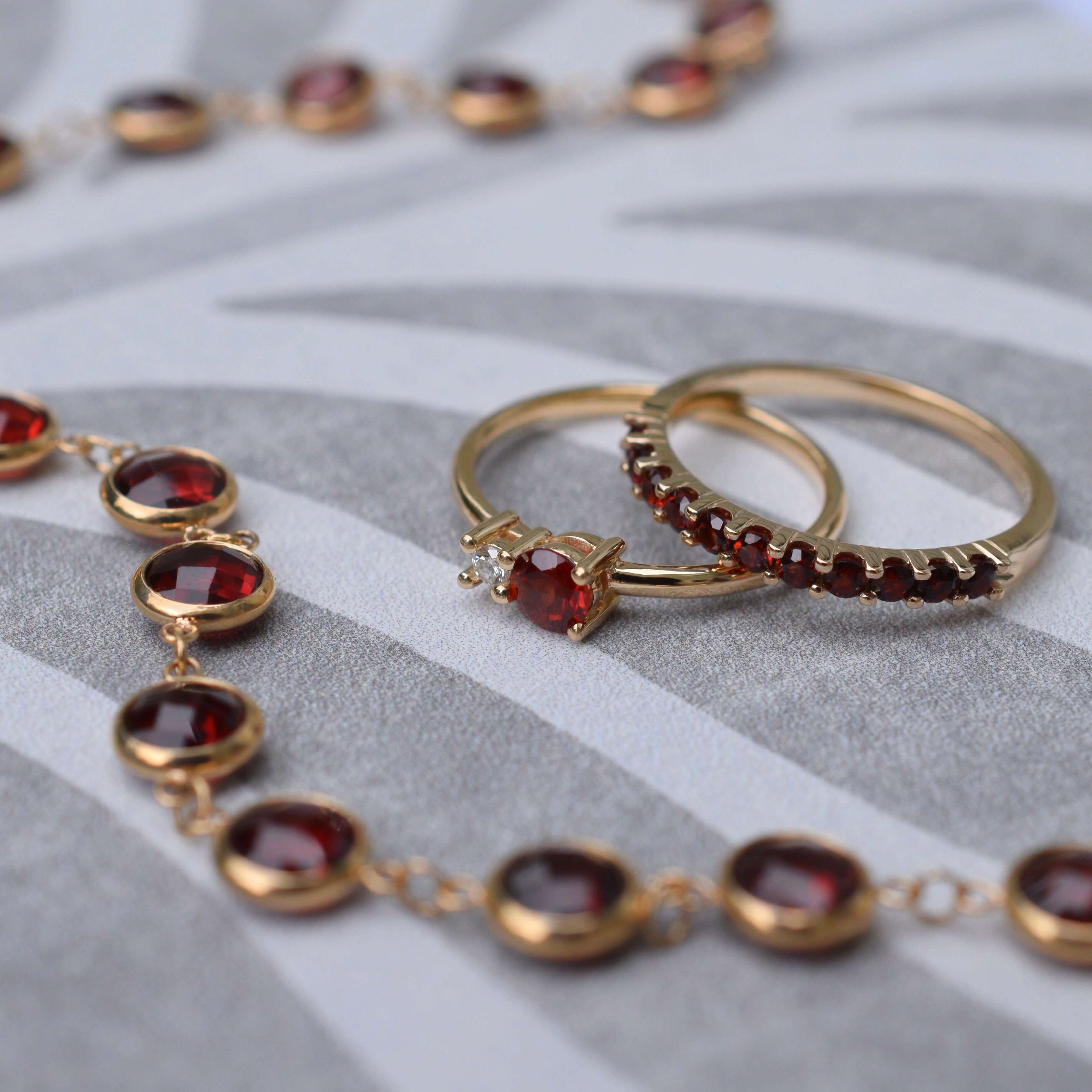 Rosecliff Garnet Stackable Ring in 14k Gold (January) - Image 8