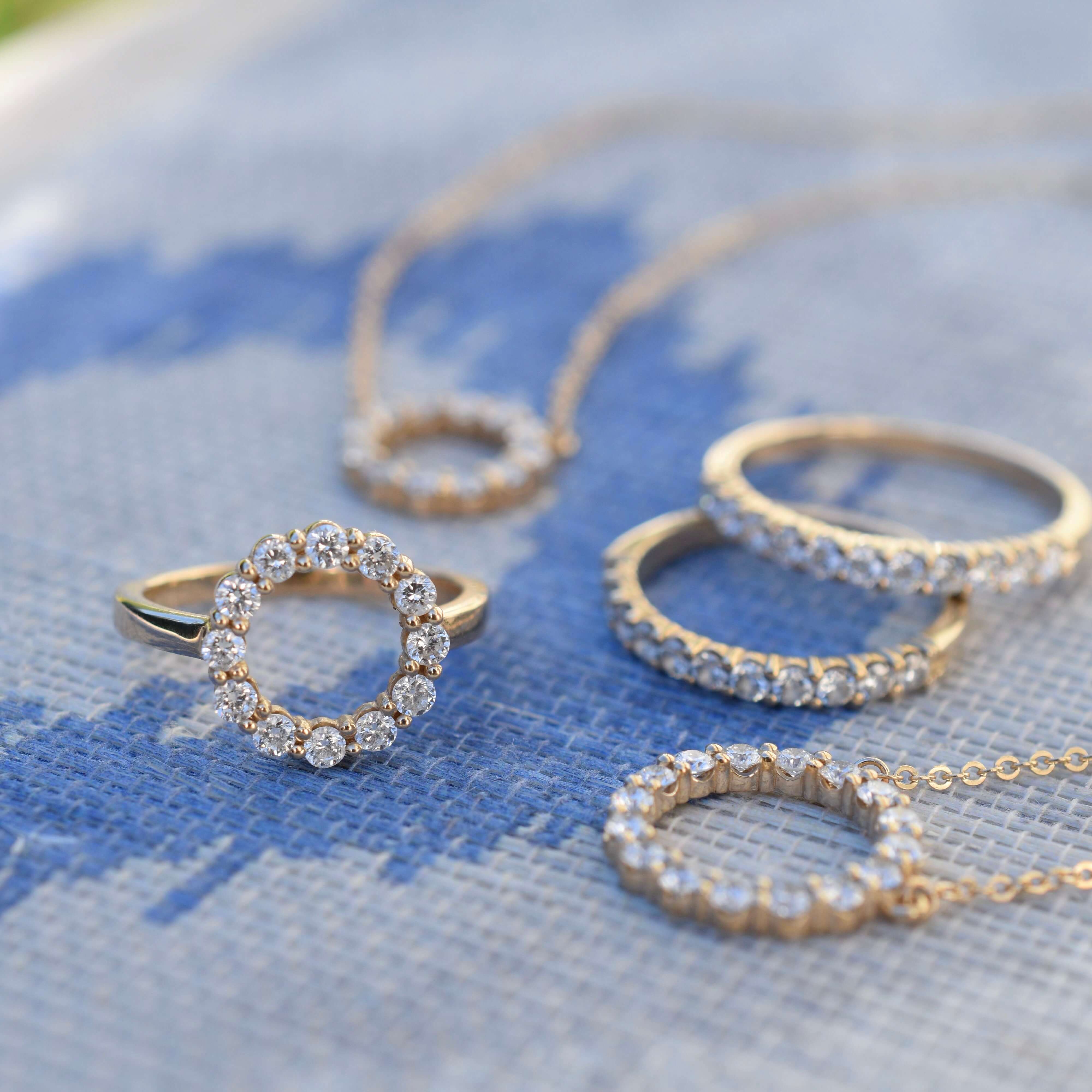Rosecliff Small Circle Diamond Ring in 14k Gold (April) - Image 8