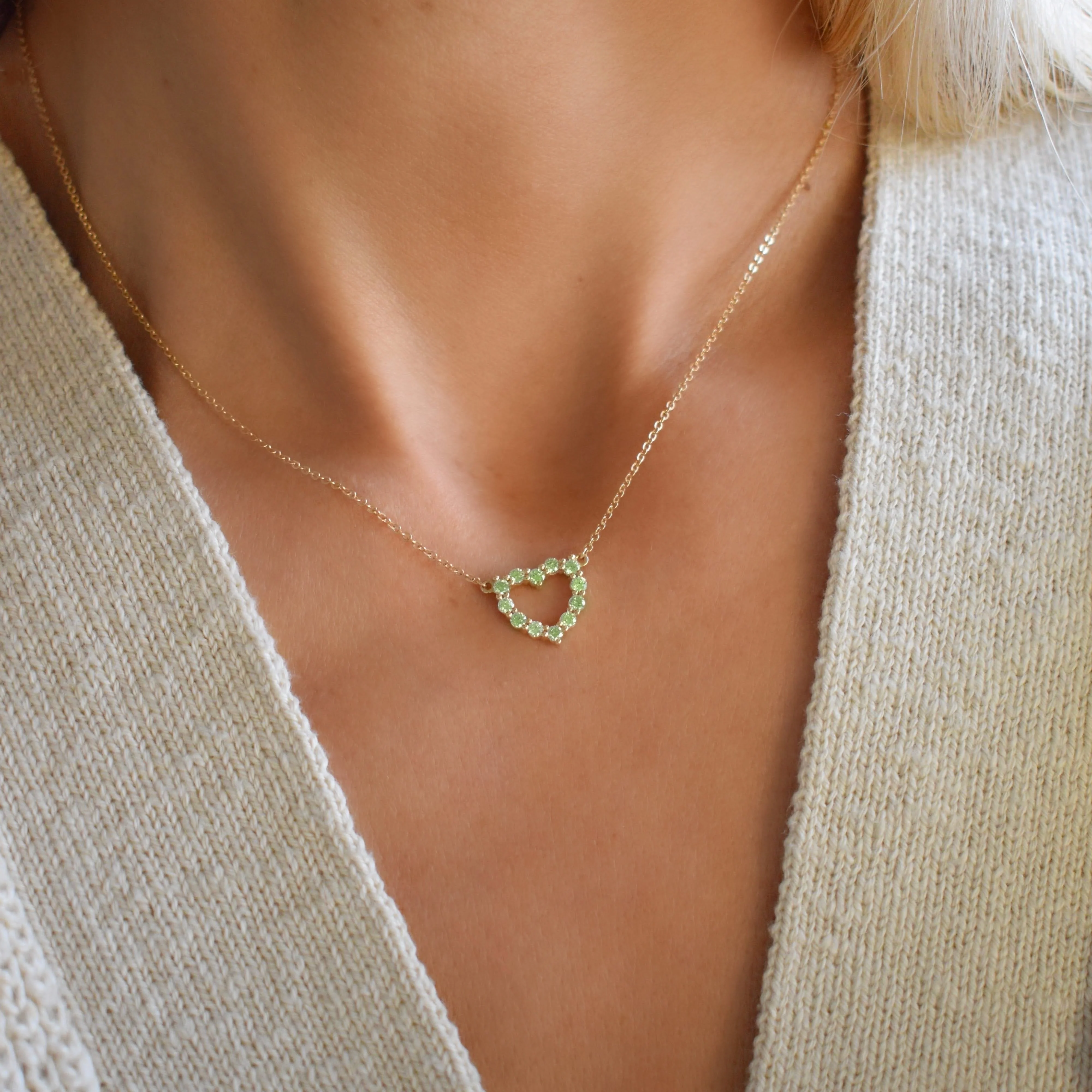 Rosecliff Small Heart Peridot Necklace in 14k Gold (August) - Image 3