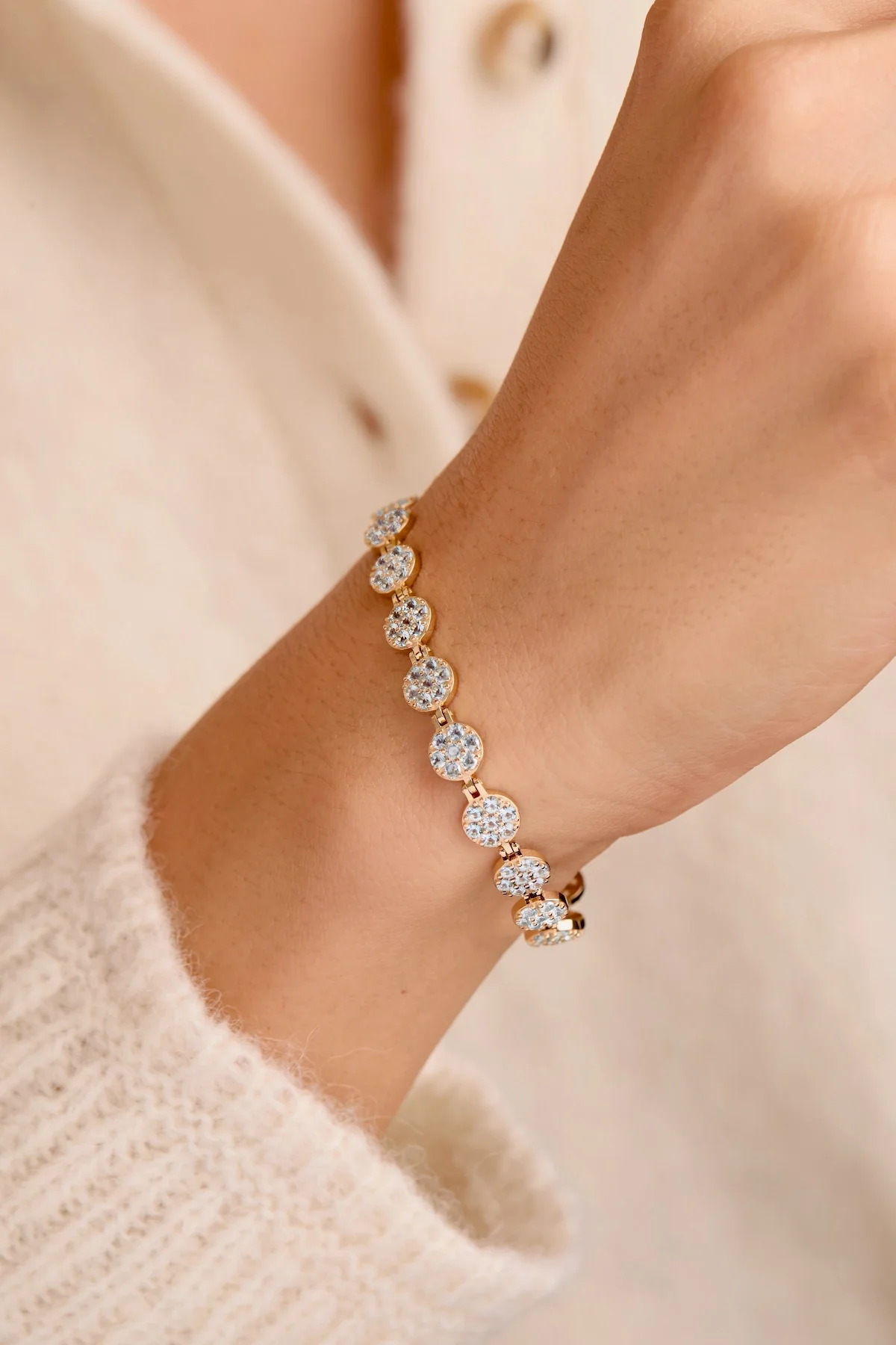 Rosecliff Tennis Aquamarine Bracelet in 14k Gold (March) - Image 3