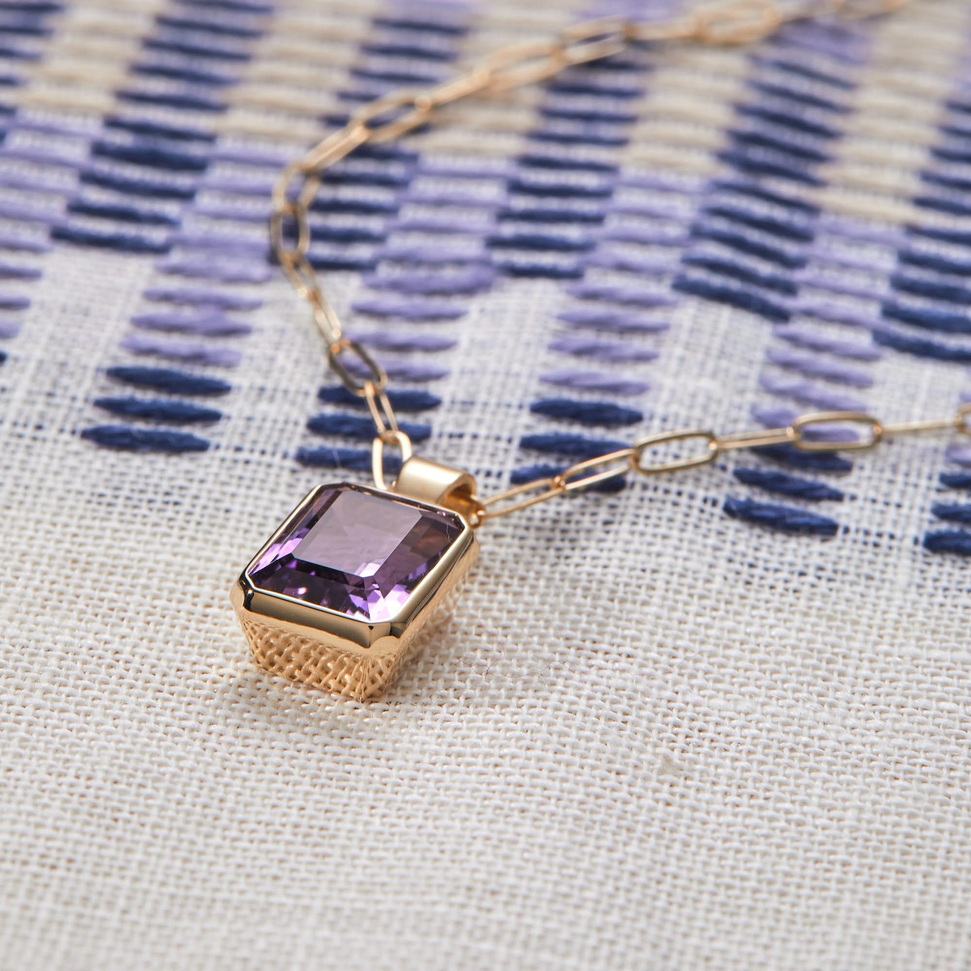 Warren Amethyst Pendant in 14k Gold (February) - Image 9