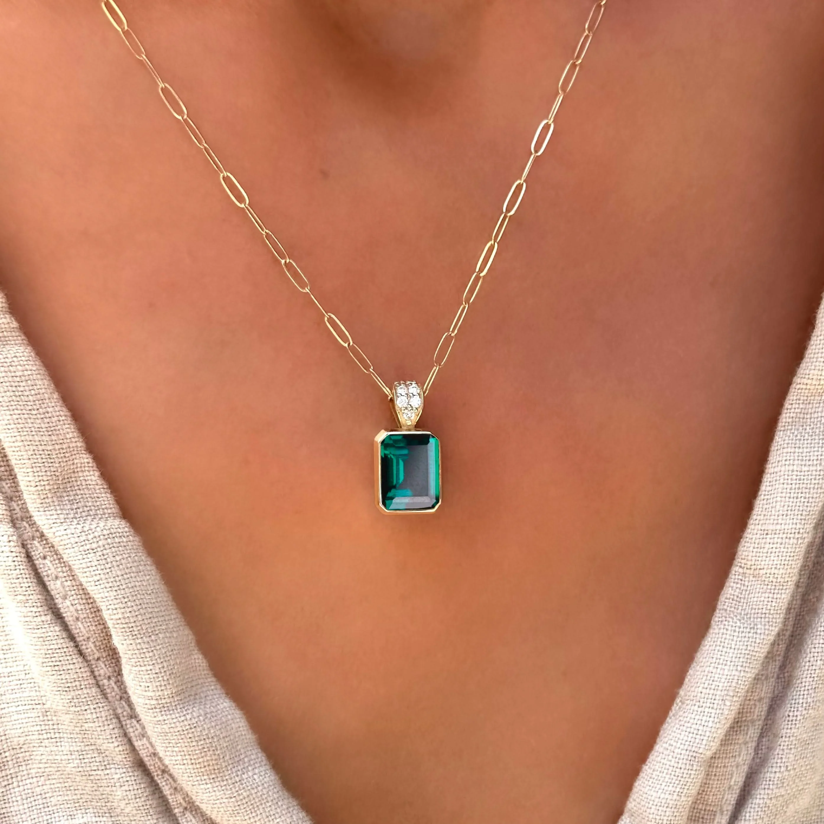 Warren Emerald Pendant with Diamond Bail in 14k Gold (May) - Image 3