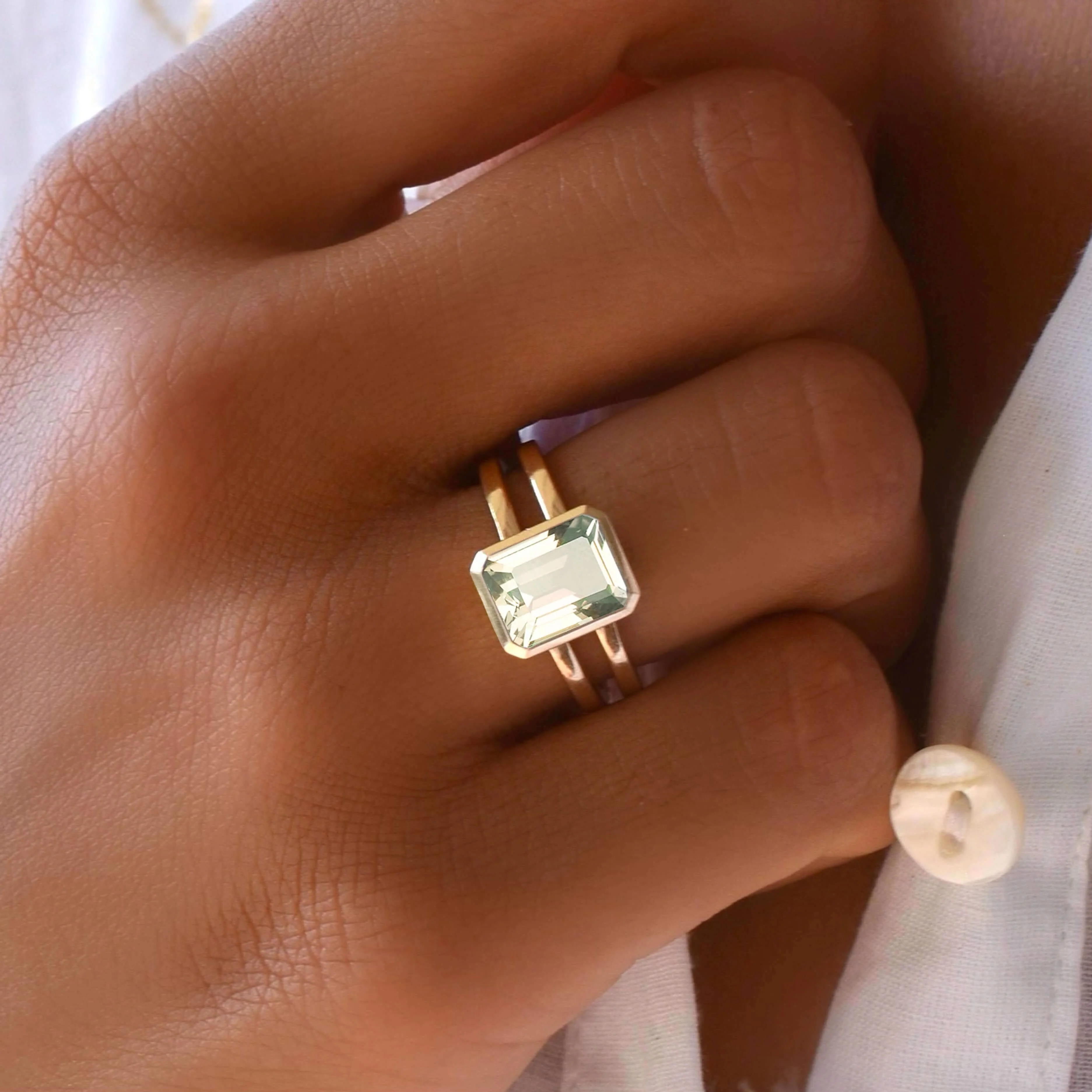 Warren Vertical Green Amethyst Ring in 14k Gold (February) - Image 9